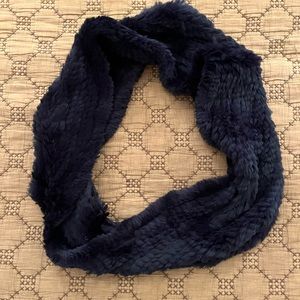 Black Fur Infinity Scarf